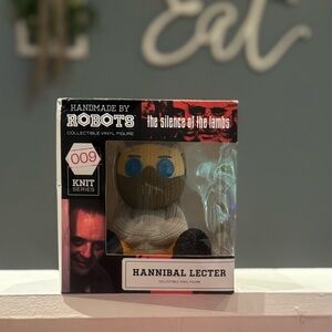 Handmade by Robots Hannibal Lecter Vinyl Figure KNIT SERIES